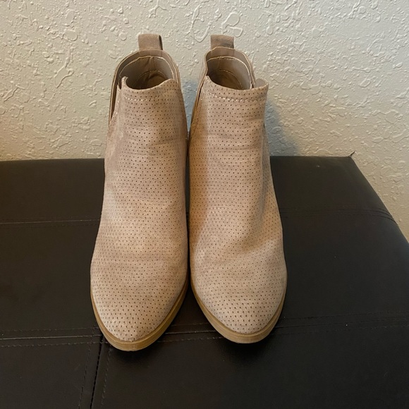 Heeled Booties - Picture 3 of 6